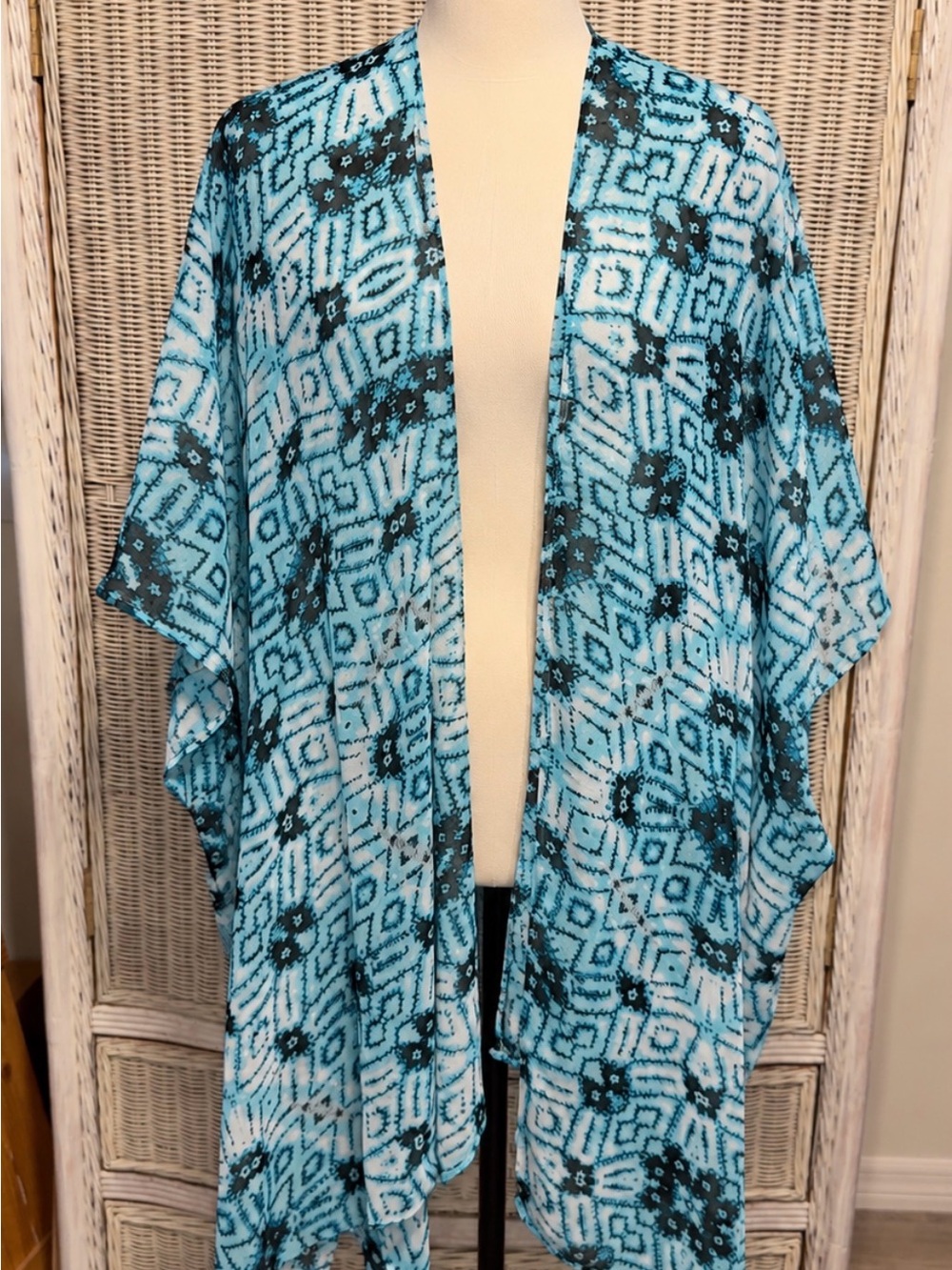 OP Turquoise and Black Geometric Floral Kimono Cover-Up